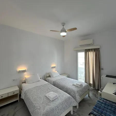 Zannet Parikia (Paros)