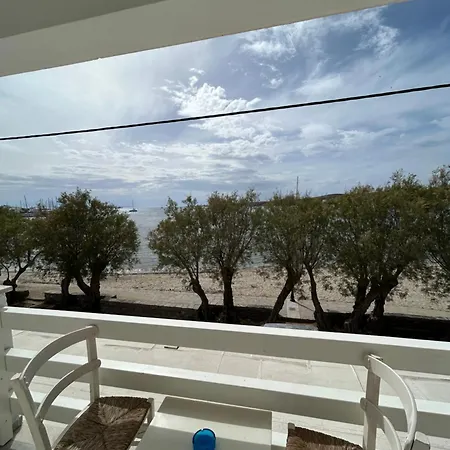 Zannet Parikia (Paros)
